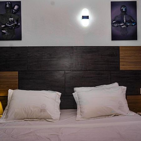 Prince Home Douala Esterno foto
